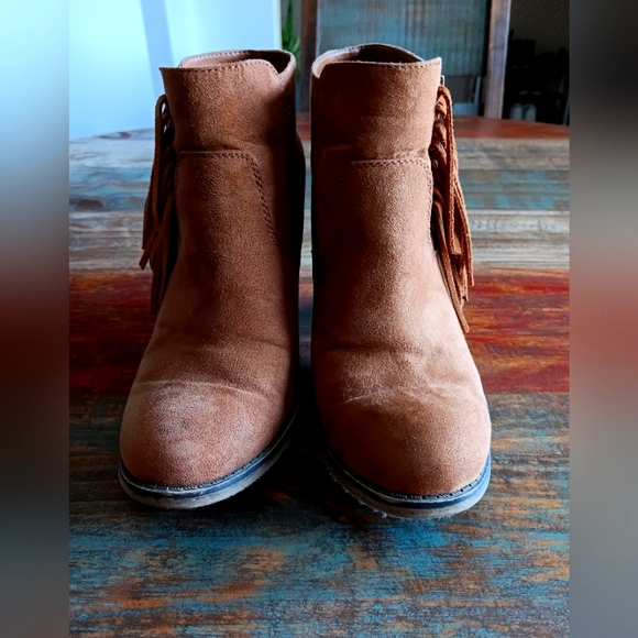 Mia Booties - Picture 2 of 4